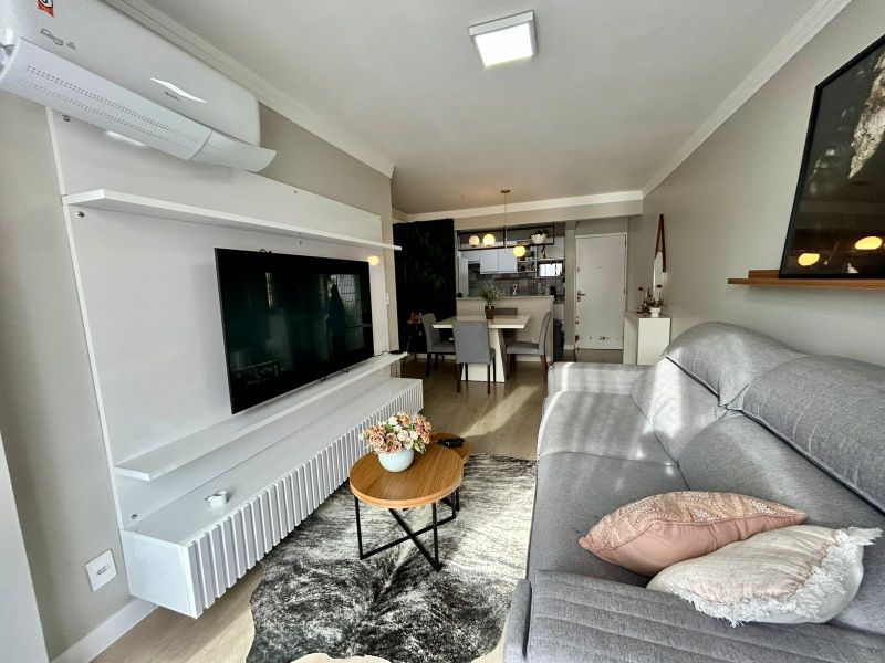 Apartamento à venda com 3 dormitórios, 1 banheiro, 1 vaga de garagem e 78m² de área privativa no bairro Jardim Itália