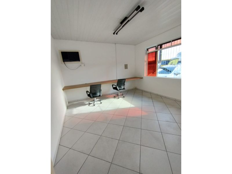 Sala Comercial de no bairro SANTO ANTÔNIO, em Joinville | Eu Corretor
