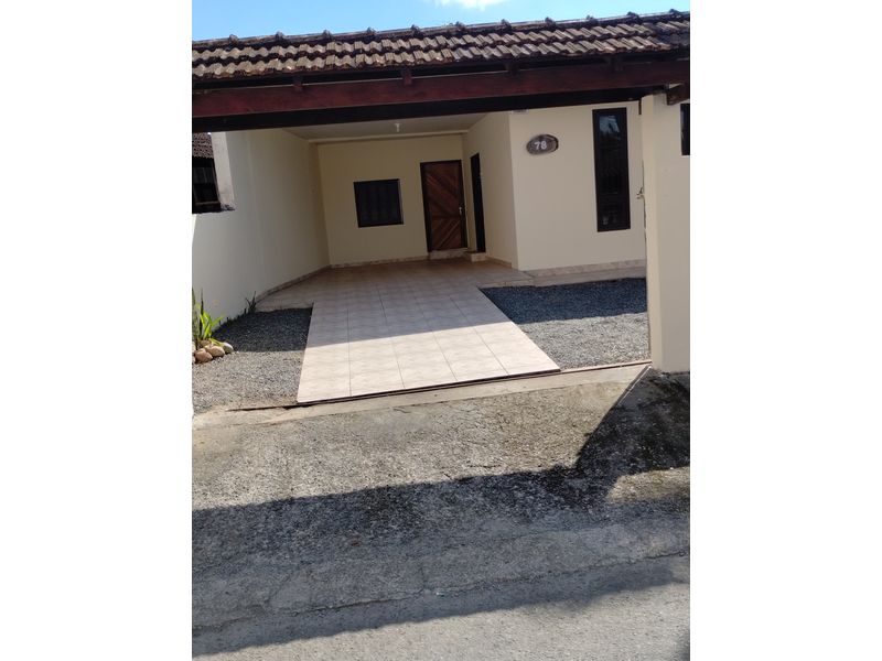 Casa de 3 quartos, no bairro SANTO ANTÔNIO, em Joinville | Eu Corretor
