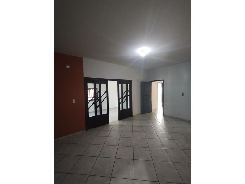 Casa de 3 quartos, no bairro BOM RETIRO, em Joinville | Eu Corretor
