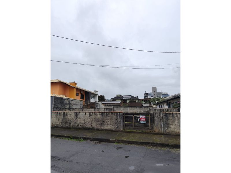 Lote/Terreno no bairro SAGUAÇU, em Joinville | Eu Corretor