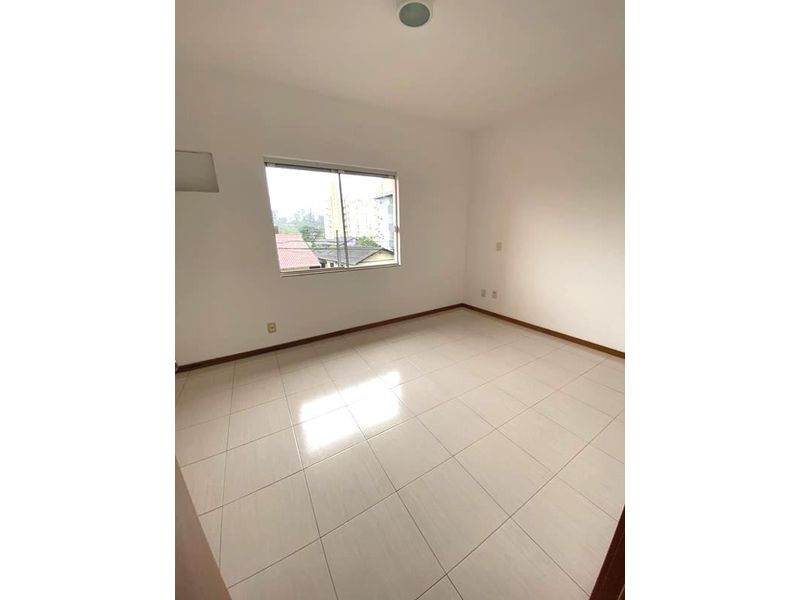Sobrado de 3 quartos, no bairro COSTA E SILVA, em Joinville | Eu Corretor