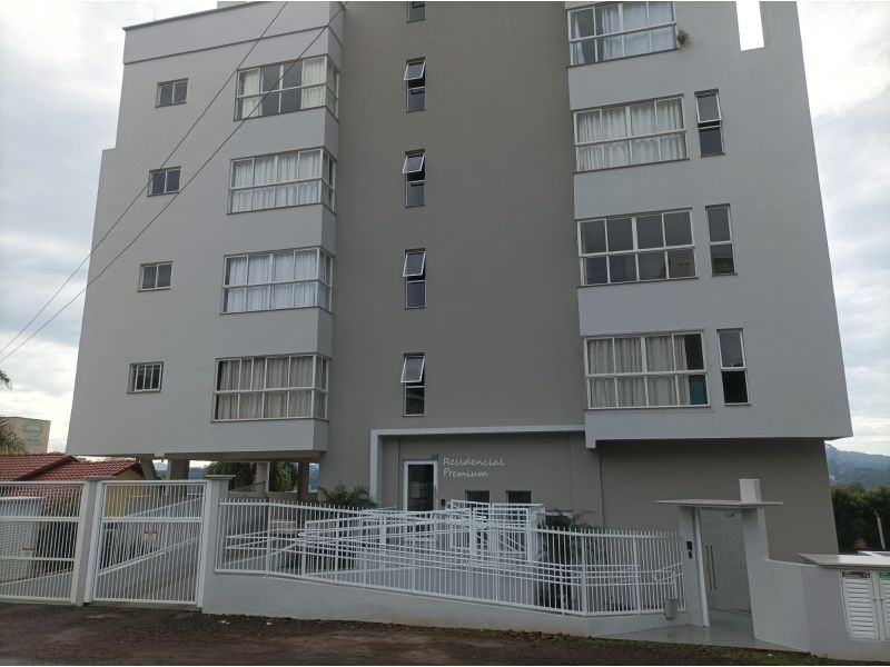 Apartamento à venda com 1 quarto, 62m² - Foto 1