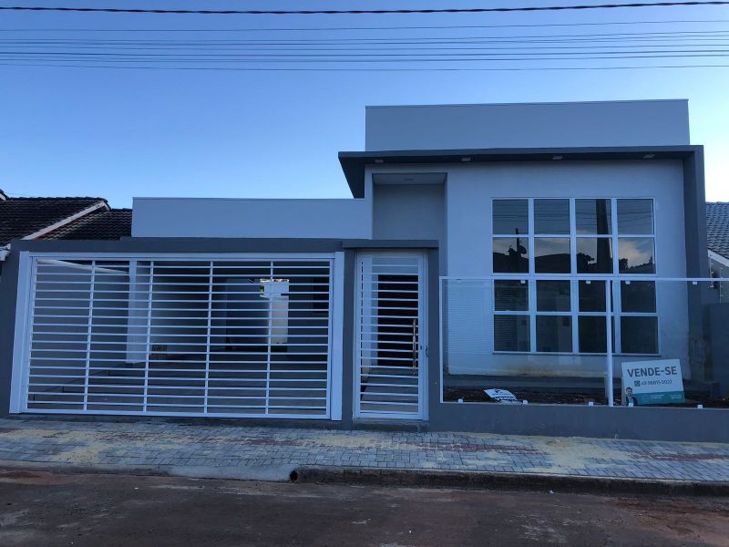 Casa à venda com 2 quartos, 203m² - Foto 1