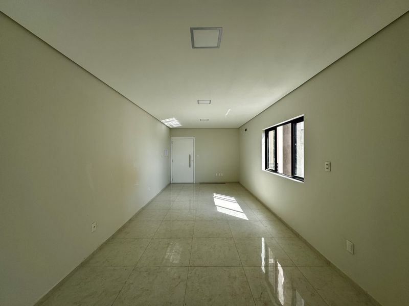 Apartamento à venda com 2 quartos, 75m² - Foto 21