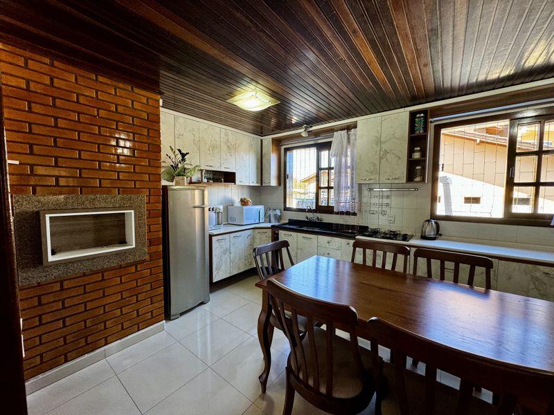 Casa à venda com 3 quartos, 200m² - Foto 86