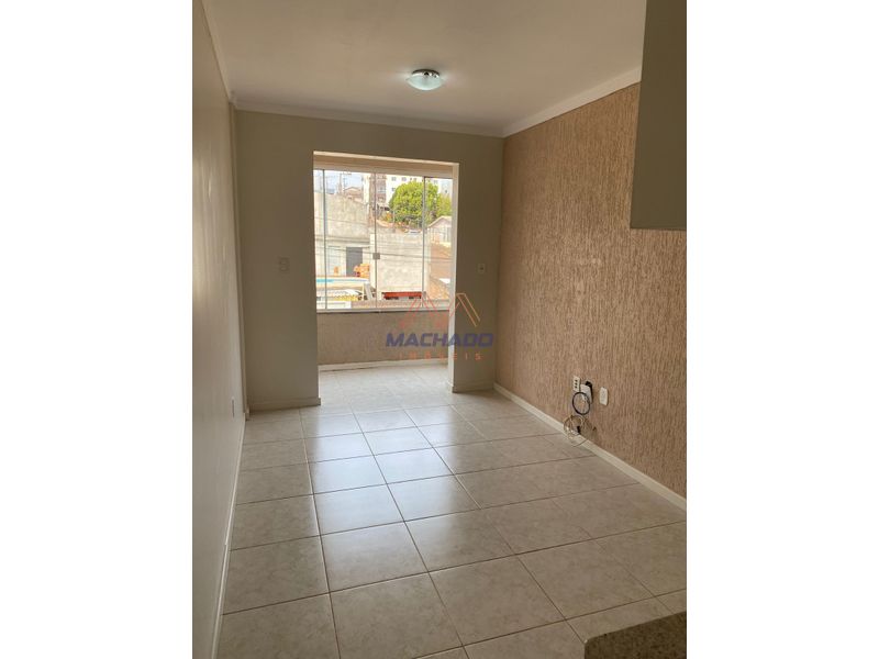 Apartamento à venda com 2 dormitórios, 1 banheiro, 2 vagas de garagens e 46m² de área privativa no bairro Vila Real