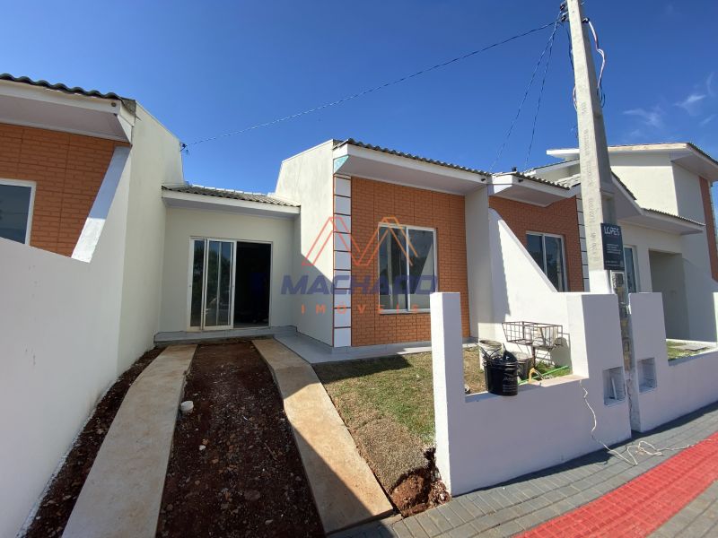 Casa à venda com 2 dormitórios, 1 banheiro, 1 vaga de garagem e 55m² de área privativa no bairro Vederti