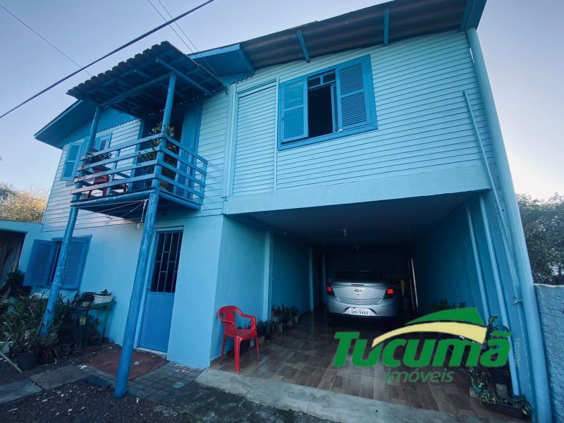 Casa à venda com 4 dormitórios, 2 banheiros, 2 vagas de garagens e 168m² de área privativa no bairro Bela Vista