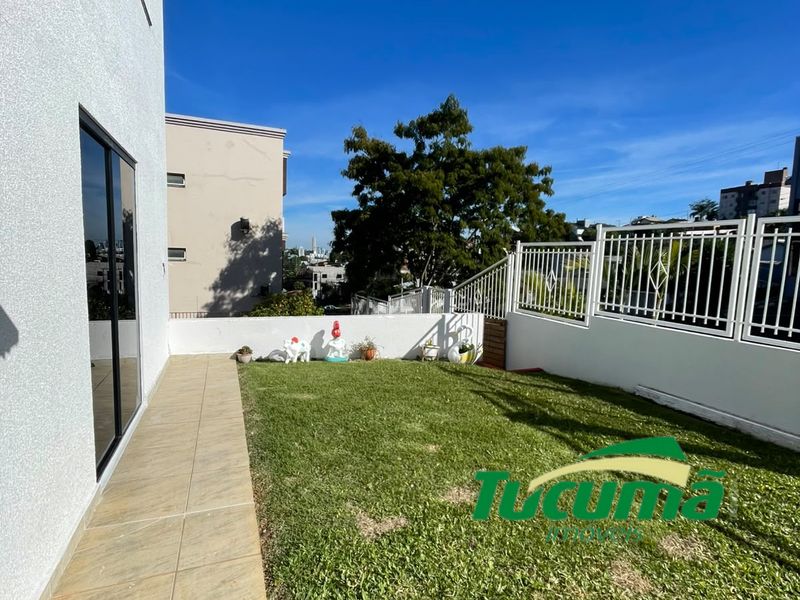 Casa à venda com 4 dormitórios, 3 banheiros, 2 vagas de garagens e 459m² de área privativa no bairro Esplanada