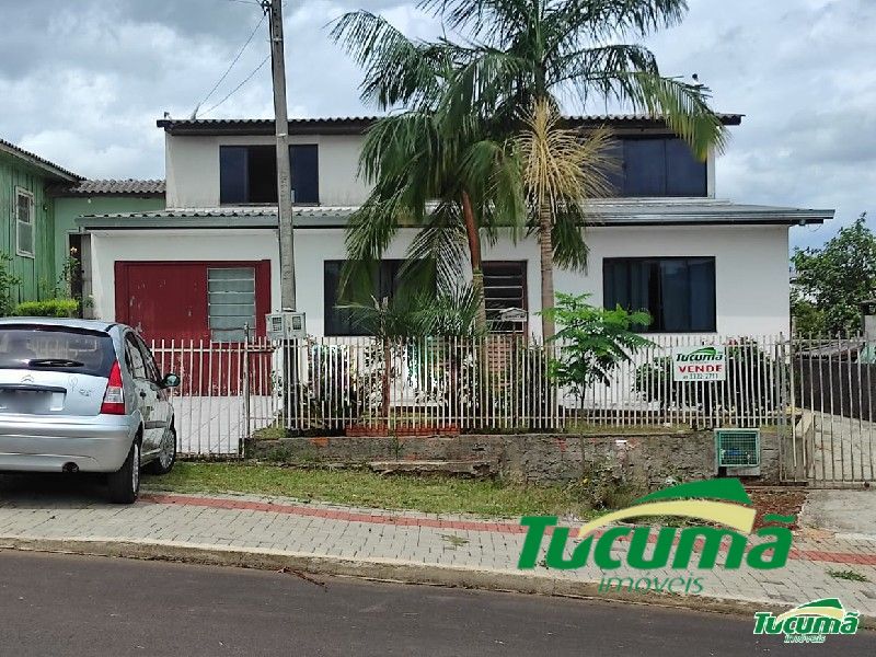 Casa à venda com 5 dormitórios, 4 banheiros, 3 vagas de garagens e 364m² de área privativa no bairro Saic
