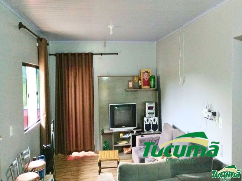 Casa à venda com 2 dormitórios, 1 banheiro, 1 vaga de garagem e 300m² de área privativa no bairro Alvorada