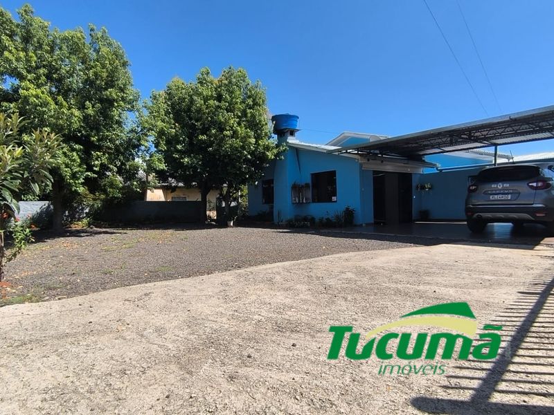 Casa à venda com 3 dormitórios, 2 banheiros, 10 vagas de garagens e 360m² de área privativa no bairro Engenho Braun