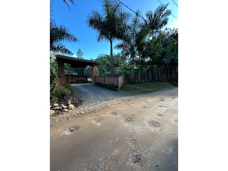 Fazenda/Sítios/Chácaras de 2 quartos, no bairro QUIRIRI, em Garuva | Eu Corretor
