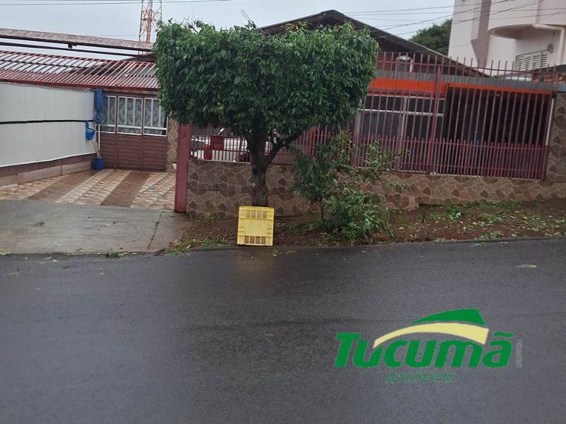 Casa à venda com 3 dormitórios, 1 banheiro e 405m² de área privativa no bairro Jardim Itália