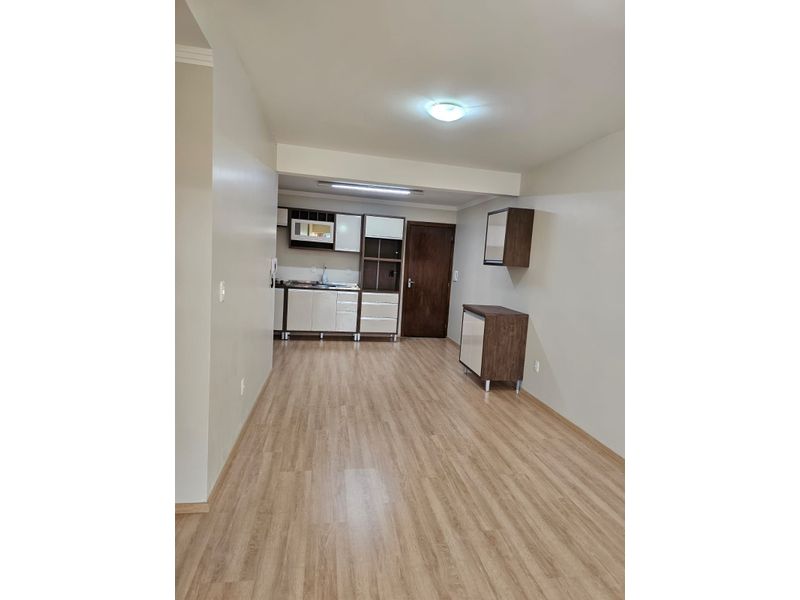 Apartamento à venda com 2 quartos, 72m² - Foto 1