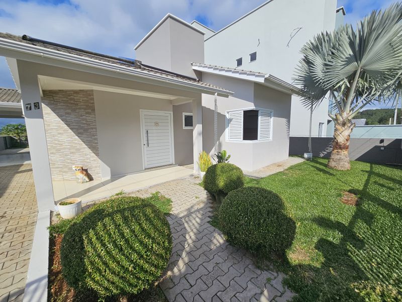 Casa, 3 quartos, 203 m² - Foto 1