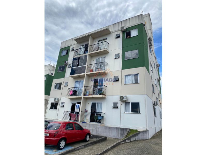 Apartamento à venda com 2 dormitórios, 1 banheiro, 1 vaga de garagem e 47m² de área privativa no bairro Efapi