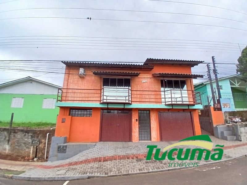 Casa para alugar com 3 dormitórios, 1 banheiro e 1 vaga de garagem no bairro Presidente Médici