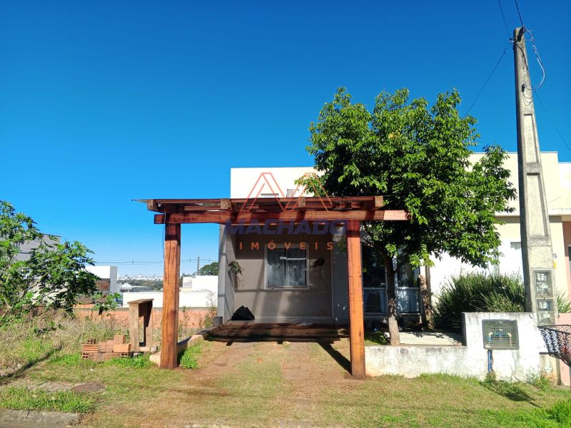 Casa à venda com 2 dormitórios, 1 banheiro, 1 vaga de garagem e 51m² de área privativa no bairro Desbravador
