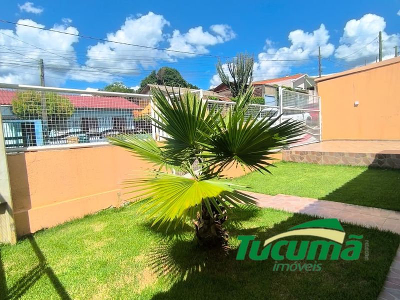 Casa à venda com 3 dormitórios, 3 banheiros, 2 vagas de garagens e 300m² de área privativa no bairro Vila Real