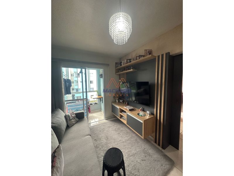 Apartamento à venda com 2 dormitórios, 1 banheiro, 1 vaga de garagem e 53m² de área privativa no bairro Efapi