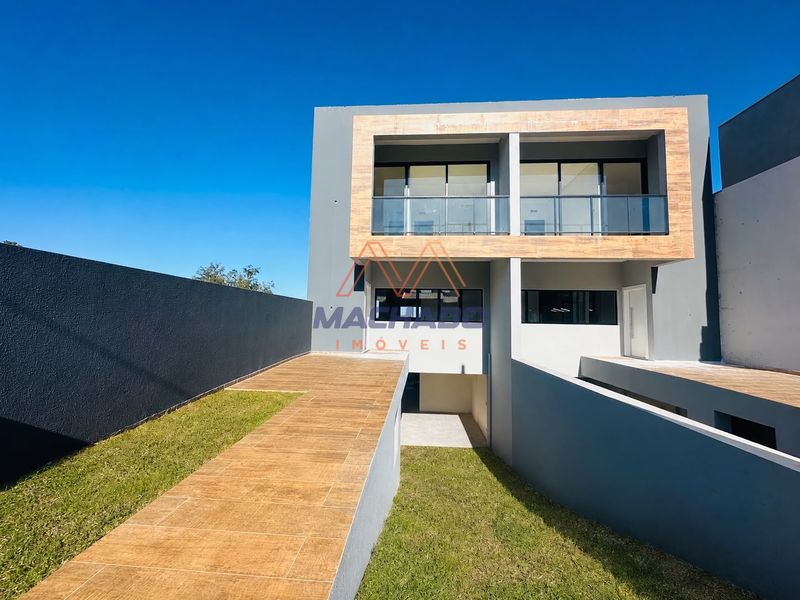 Casa à venda com 3 dormitórios, 2 banheiros, 3 vagas de garagens e 183m² de área privativa no bairro Desbravador
