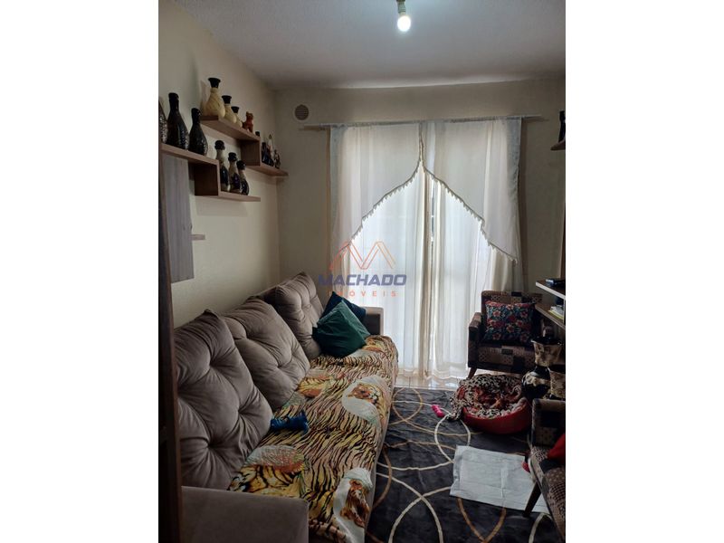 Apartamento à venda com 2 dormitórios, 1 banheiro, 1 vaga de garagem e 46m² de área privativa no bairro Pinheirinho