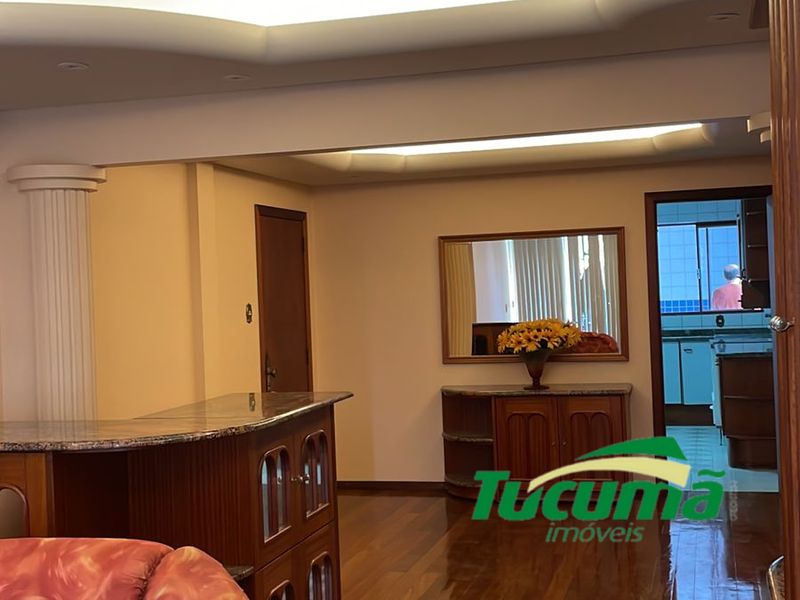 Apartamento para alugar com 4 dormitórios, 3 banheiros, 1 vaga de garagem e 160m² de área privativa no bairro São Cristóvão