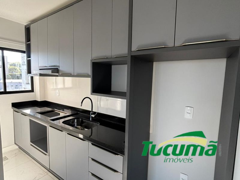 Apartamento à venda com 2 dormitórios, 1 banheiro, 1 vaga de garagem e 58m² de área privativa no bairro Santa Maria