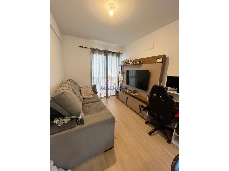 Apartamento à venda com 2 dormitórios, 1 banheiro, 3 vagas de garagens e 54m² de área privativa no bairro Palmital