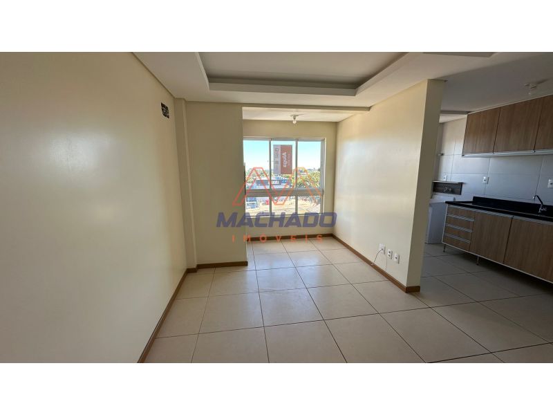 Apartamento à venda com 2 dormitórios, 1 banheiro, 1 vaga de garagem e 54m² de área privativa no bairro Universitário