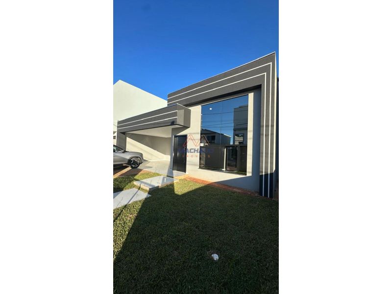 Casa à venda com 3 dormitórios, 2 banheiros, 3 vagas de garagens e 176m² de área privativa no bairro Seminário