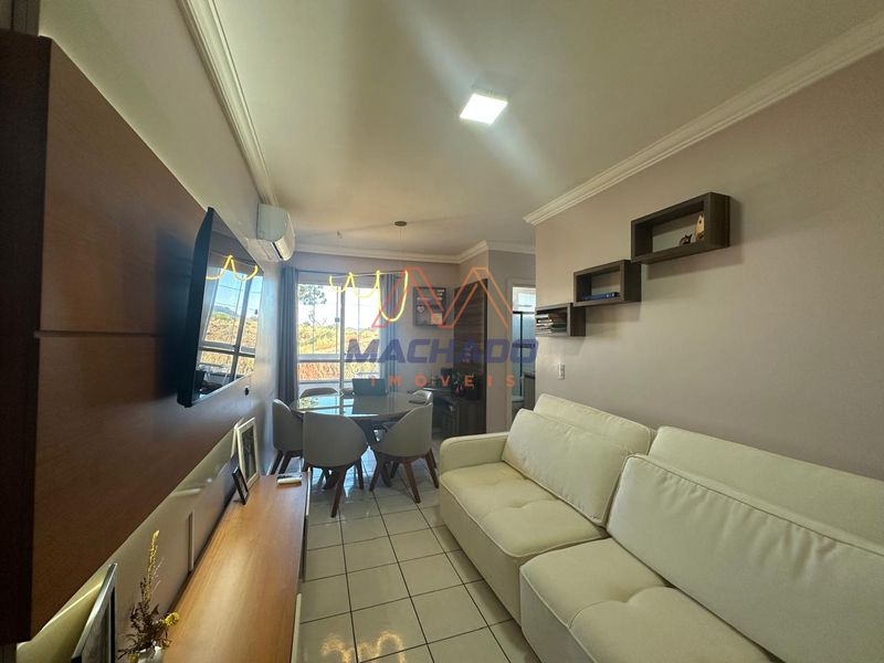 Apartamento à venda com 3 dormitórios, 1 banheiro, 1 vaga de garagem e 68m² de área privativa no bairro Cristo Rei