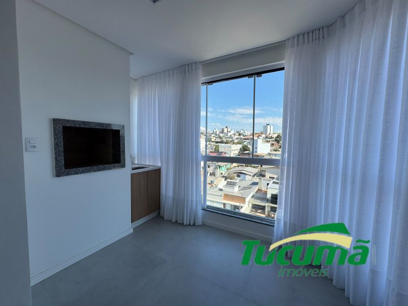 Apartamento à venda com 3 dormitórios, 3 banheiros, 1 vaga de garagem e 95m² de área privativa no bairro Santa Maria