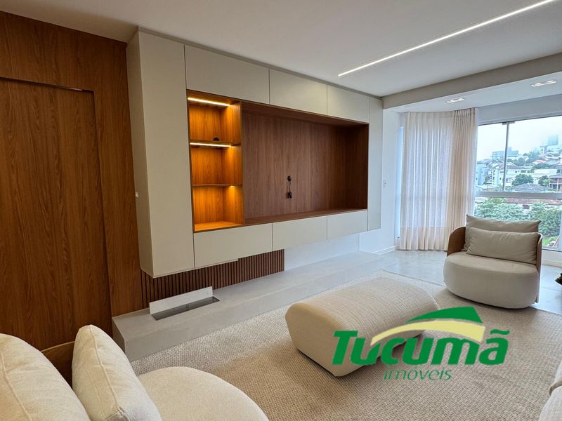 Apartamento à venda com 3 dormitórios, 3 banheiros, 1 vaga de garagem e 103m² de área privativa no bairro Santa Maria