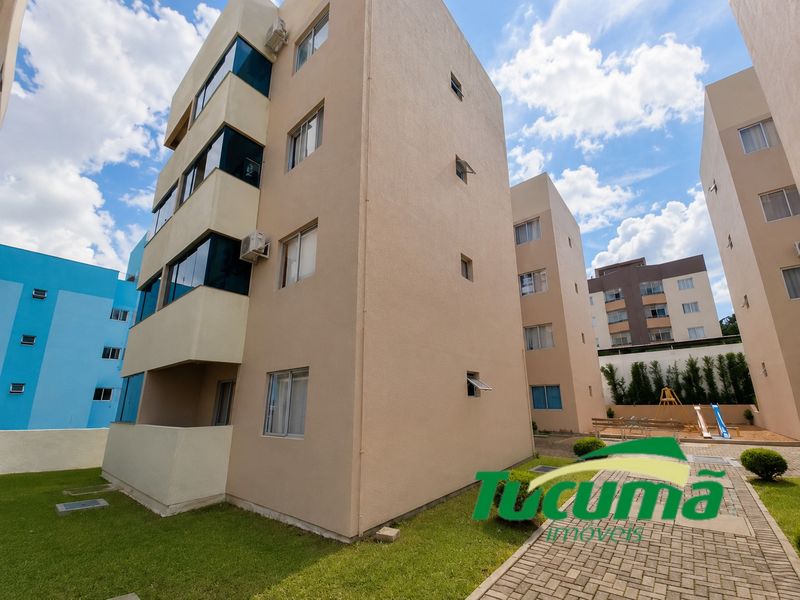 Apartamento à venda com 2 dormitórios, 1 banheiro, 1 vaga de garagem e 49m² de área privativa no bairro Santo Antônio