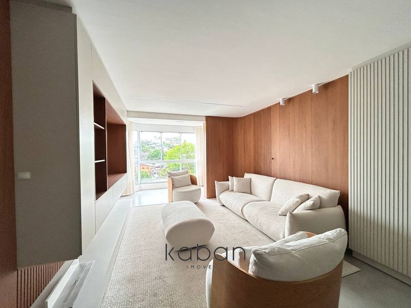 Apartamento à venda com 3 dormitórios, 1 banheiro, 1 vaga de garagem e 103m² de área privativa no bairro Santa Maria