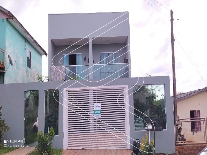 Casa à venda com 5 dormitórios, 2 banheiros, 4 vagas de garagens e 360m² de área privativa no bairro Cristo Rei