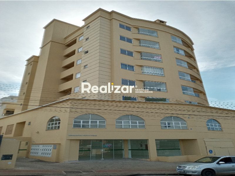 Apartamento para alugar com 201 dormitórios, 1 banheiro, 1 vaga de garagem e 90m² de área privativa no bairro Jardim América