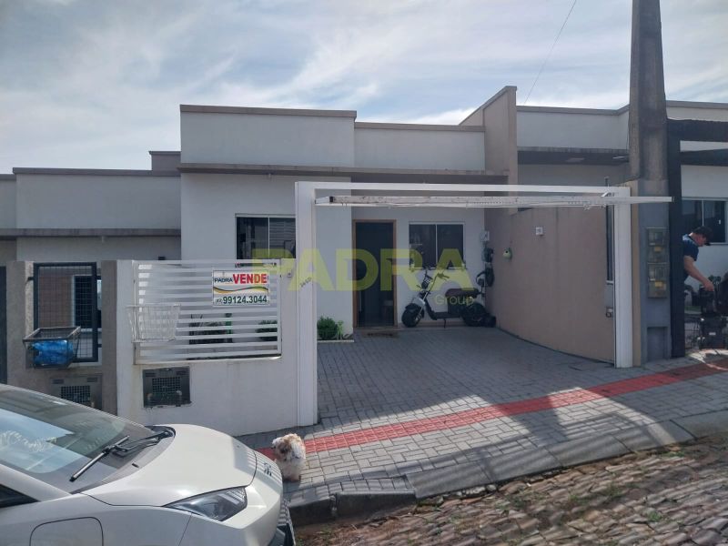 Casa à venda com 3 dormitórios, 1 banheiro, 1 vaga de garagem e 54m² de área privativa no bairro Paraíso