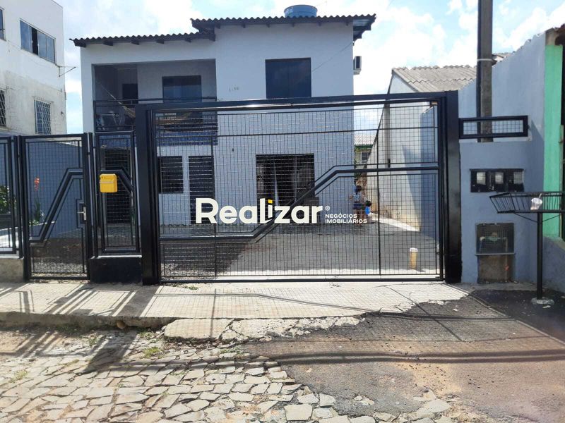 Casa à venda com 31 dormitórios e 1 banheiro no bairro Efapi