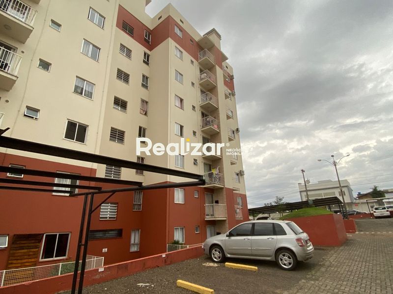 Apartamento para alugar com 2 dormitórios, 1 banheiro, 1 vaga de garagem e 47m² de área privativa no bairro Efapi