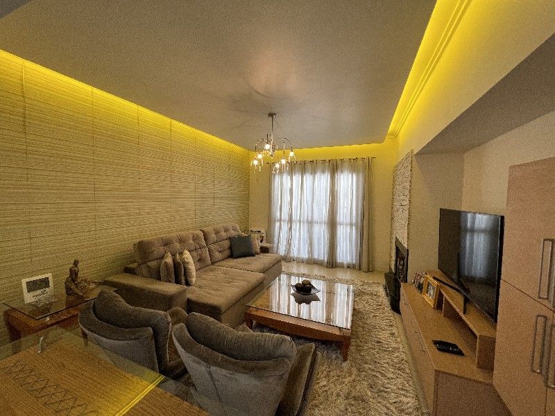 Apartamento à venda com 2 dormitórios, 1 banheiro e 84m² de área privativa no bairro Centro