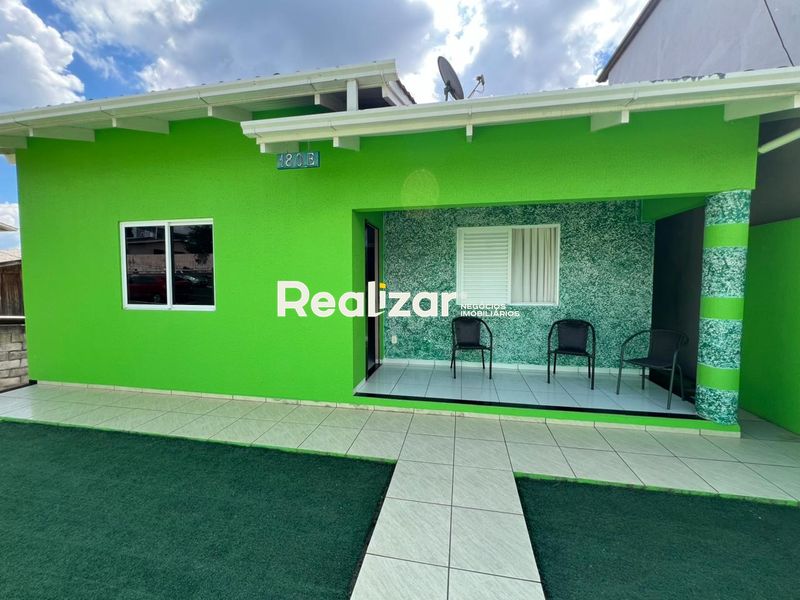 Casa à venda com 301 dormitórios, 2 banheiros, 3 vagas de garagens e 390m² de área privativa no bairro Efapi