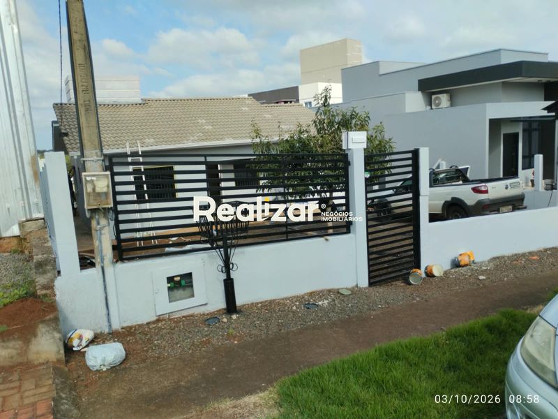 Casa para alugar com 2 dormitórios, 2 banheiros e 77m² de área privativa no bairro Vederti