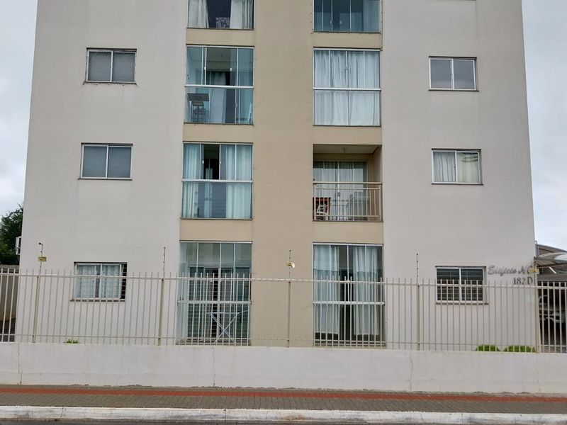 Apartamento à venda com 2 dormitórios, 1 banheiro, 1 vaga de garagem e 54m² de área privativa no bairro Esplanada