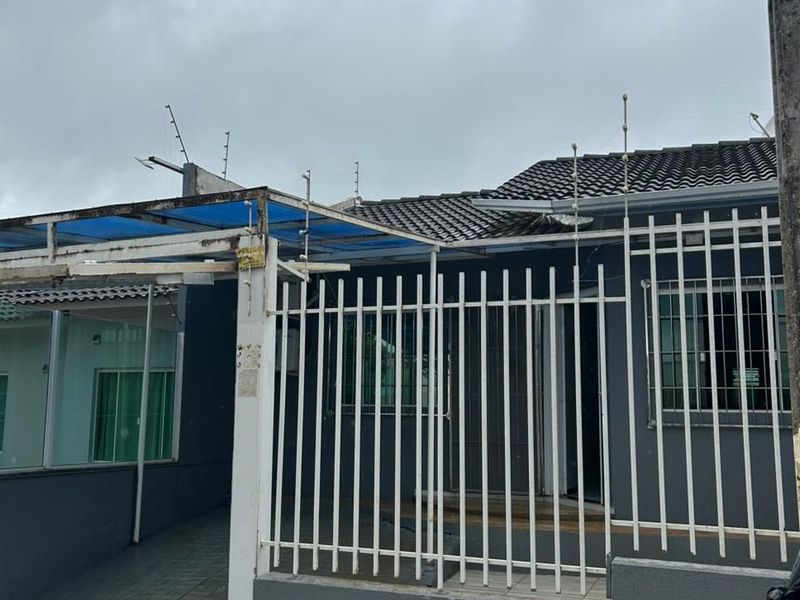 Casa à venda com 2 dormitórios, 1 banheiro, 1 vaga de garagem e 52m² de área privativa no bairro Belvedere