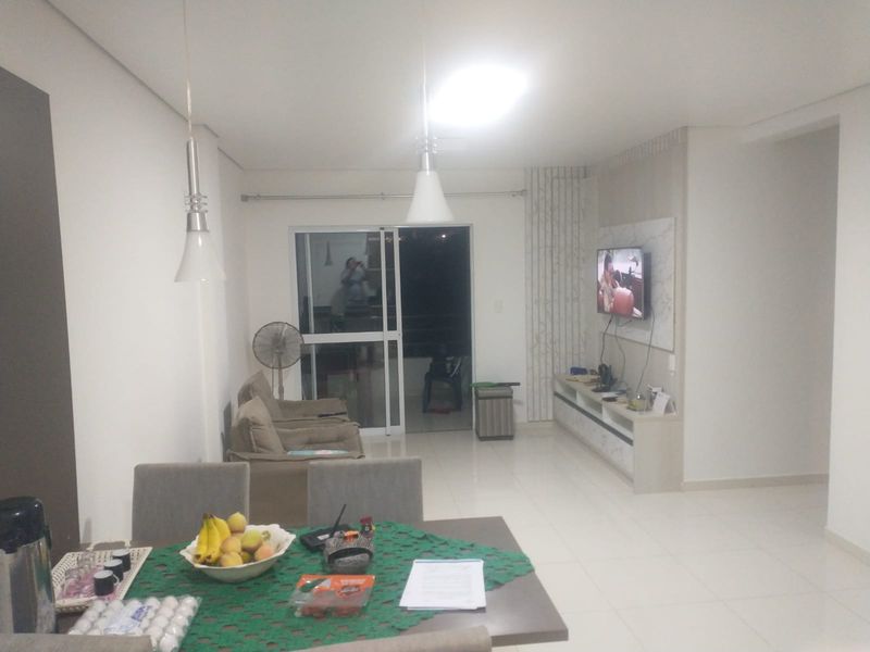 Apartamento à venda com 3 dormitórios, 1 banheiro, 2 vagas de garagens e 90m² de área privativa no bairro Bela Vista