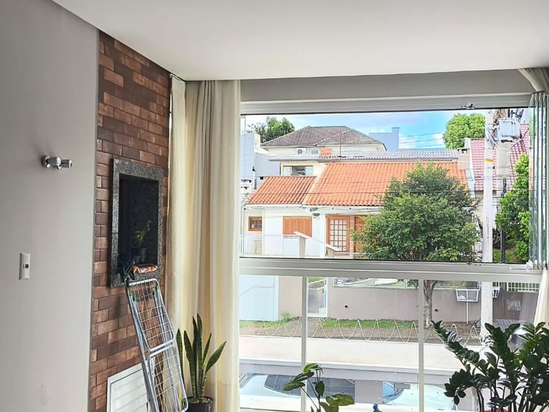 Apartamento à venda com 3 dormitórios, 1 banheiro, 2 vagas de garagens e 87m² de área privativa no bairro Passo dos Fortes